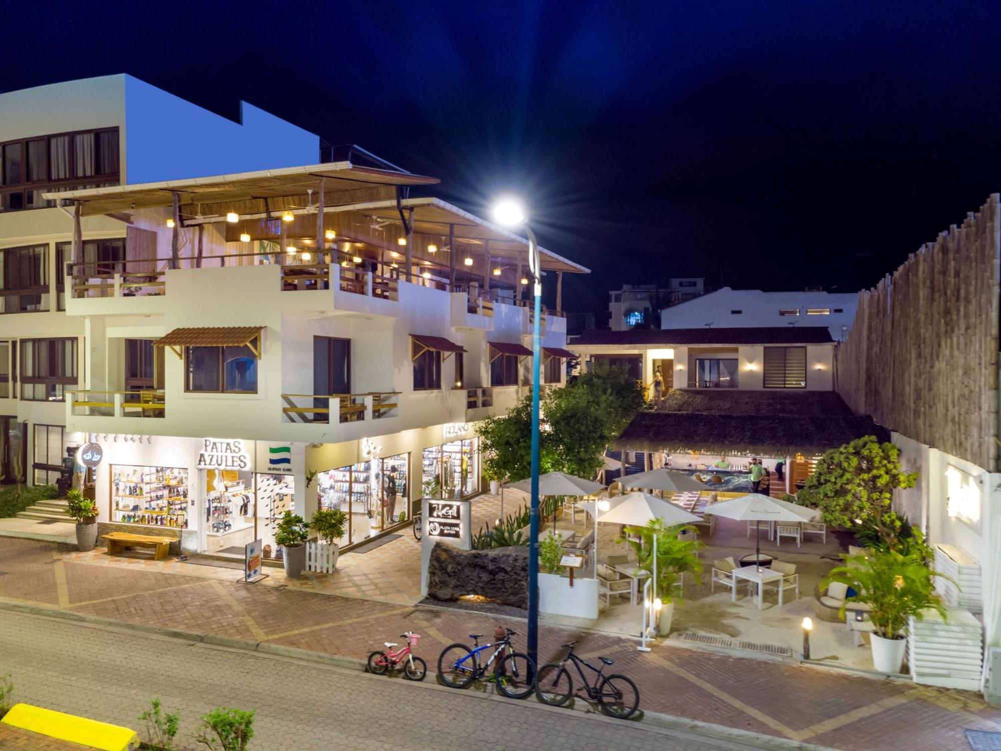 Plaza Luna Suites Puerto Ayora  Buitenkant foto