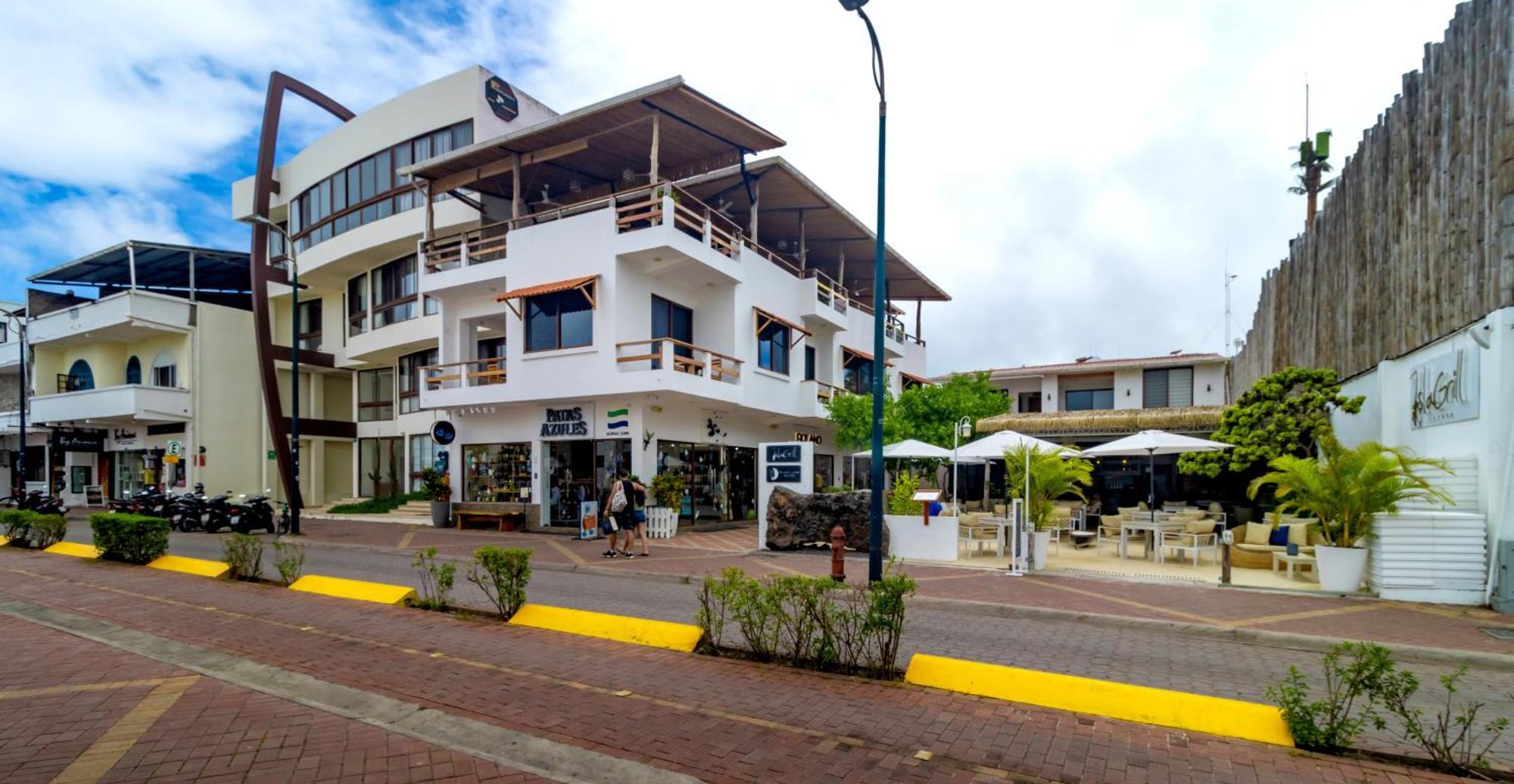 Plaza Luna Suites Puerto Ayora  Buitenkant foto